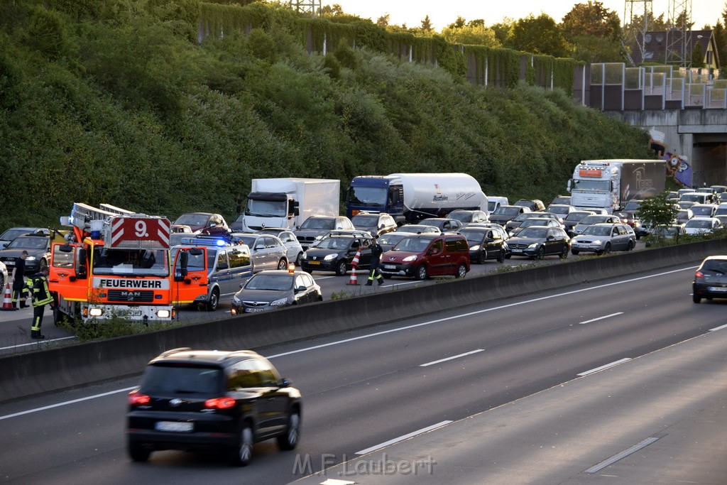 VU PKlemm A 3 Rich Frankfurt Hoehe AK Koeln Heumar P182.JPG - Miklos Laubert